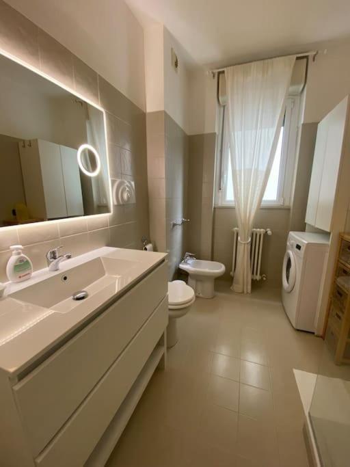 Accogliente Appartamento - มิลาน ภายนอก รูปภาพ
